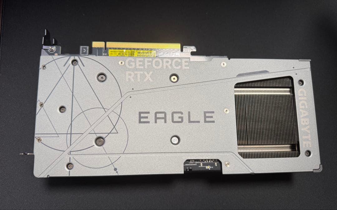 グラフィックボード・グラボ・ビデオカード GIGABYTE GeForce RTX 4070 Ti SUPER 16GB