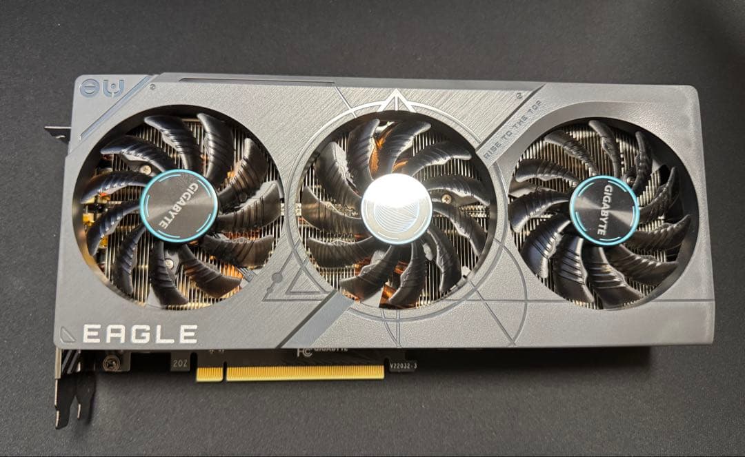 グラフィックボード・グラボ・ビデオカード GIGABYTE GeForce RTX 4070 Ti SUPER 16GB