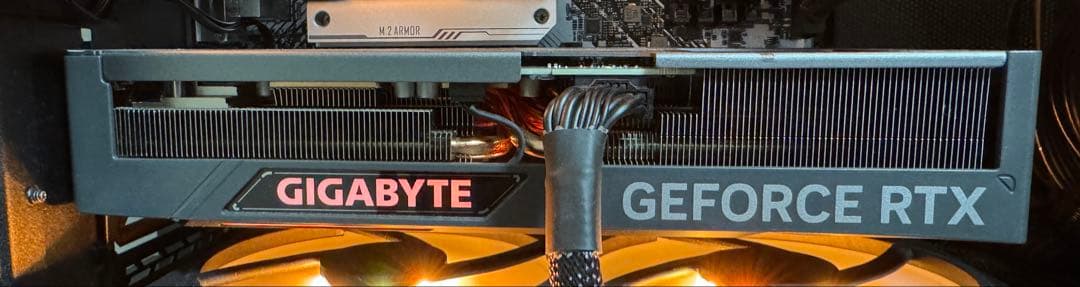 グラフィックボード・グラボ・ビデオカード GIGABYTE GeForce RTX 4070 Ti SUPER 16GB