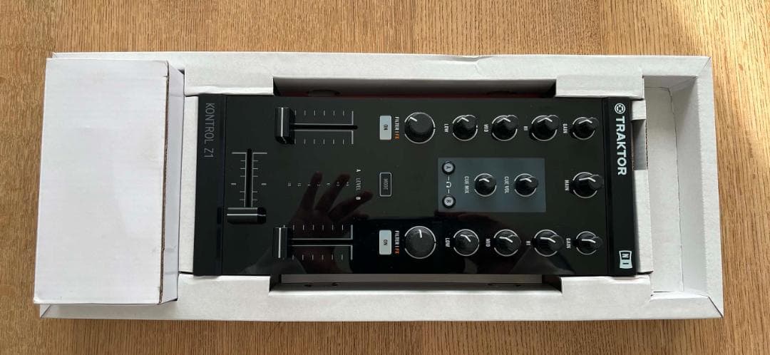 Native Instruments TRAKTOR Kontrol Z1　美品
