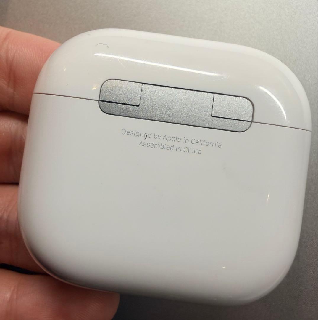 AirPods4 アクティブノイズキャンセリング機能付き　本体 箱あり