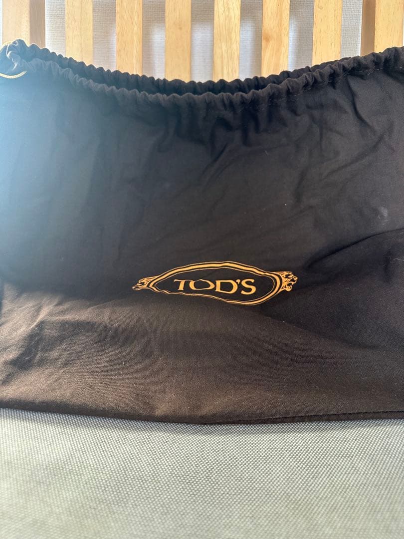 Tod’s ワンショルダー　革　黒　バッグ