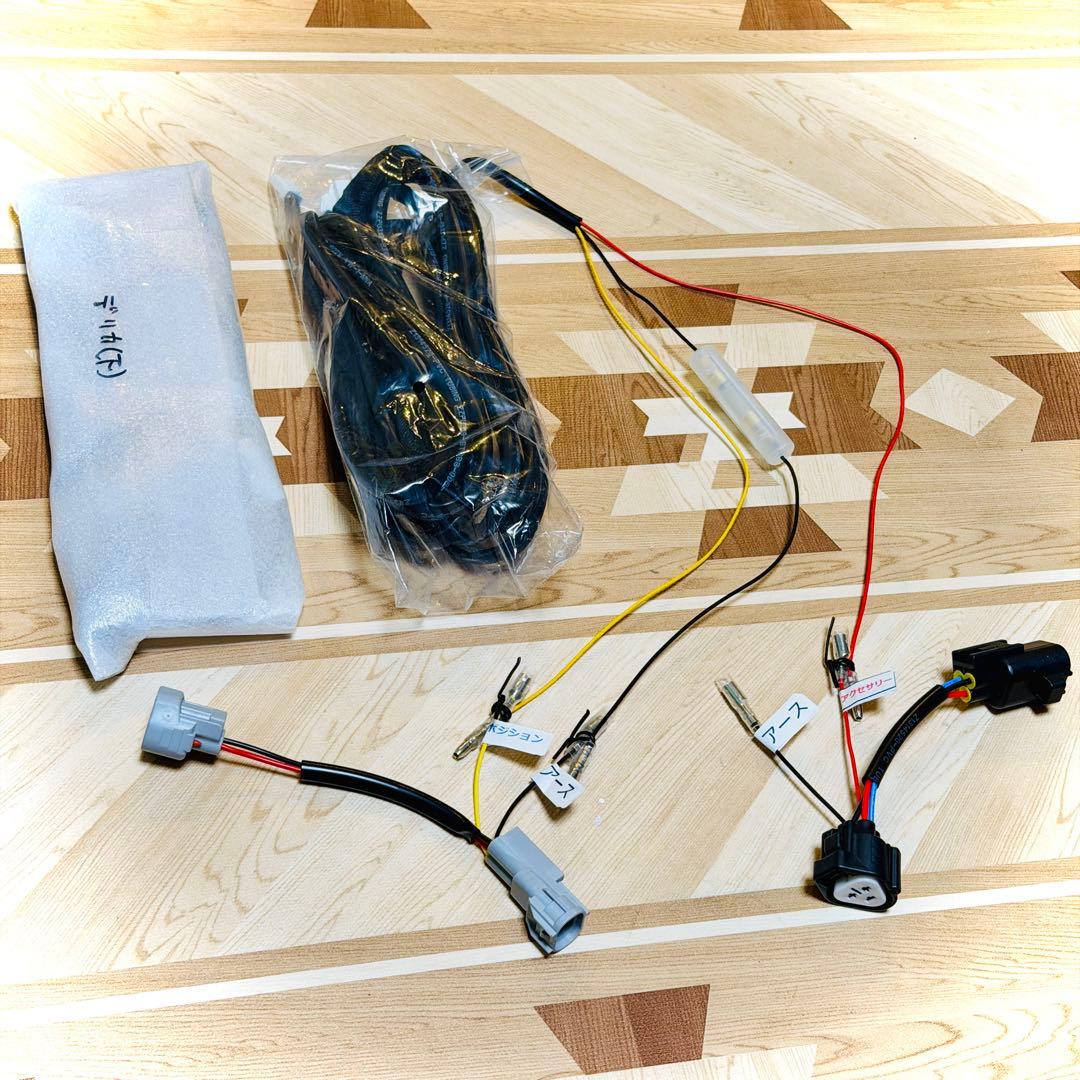 現行中期　デリカD5 （下グリル用）グリルマーカー　ACC・スモール分岐ハーネス