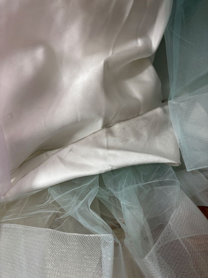 結婚式　ウェディングドレス　カラードレス グラデーション レインボー　虹色