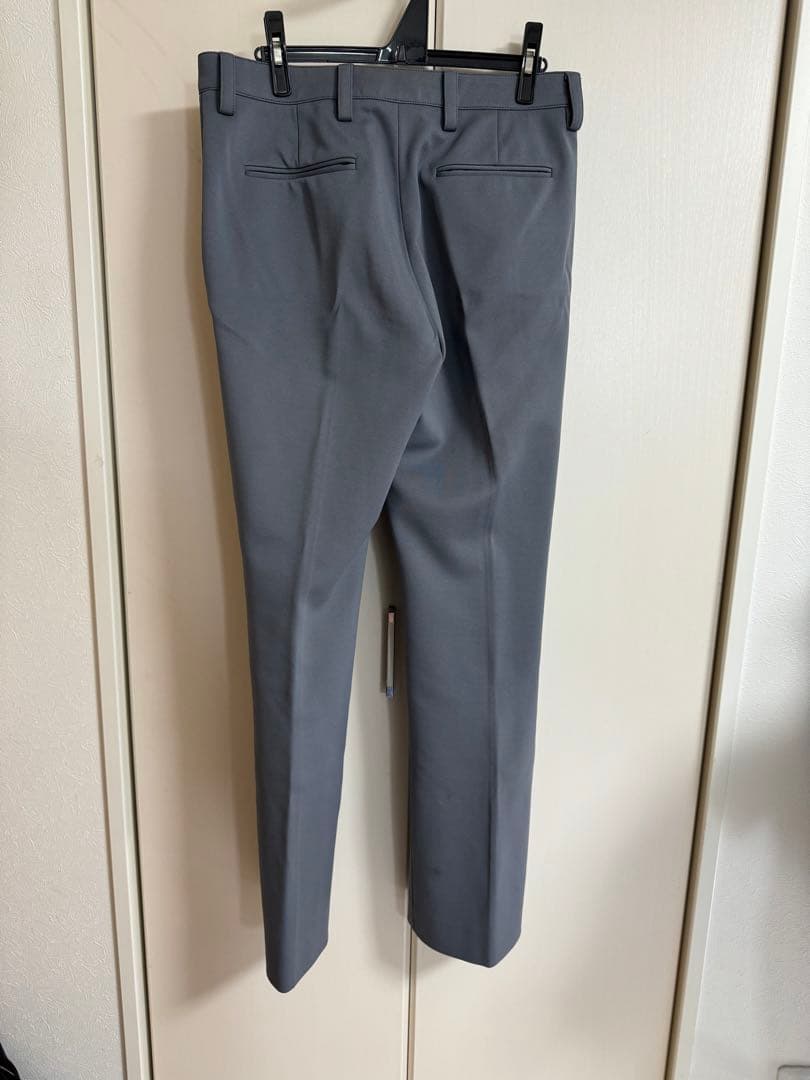 マルニ　スラックス