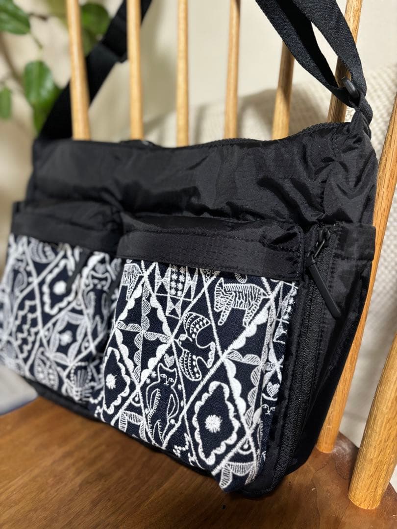 大きなポケットショルダー　ミナペルホネン　mina perhonen