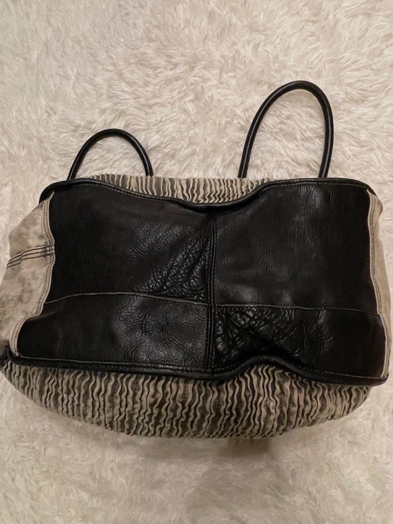 【激レア】DIESEL 特殊フォルム ショルダーバッグ 　メンズ、ユニセックス