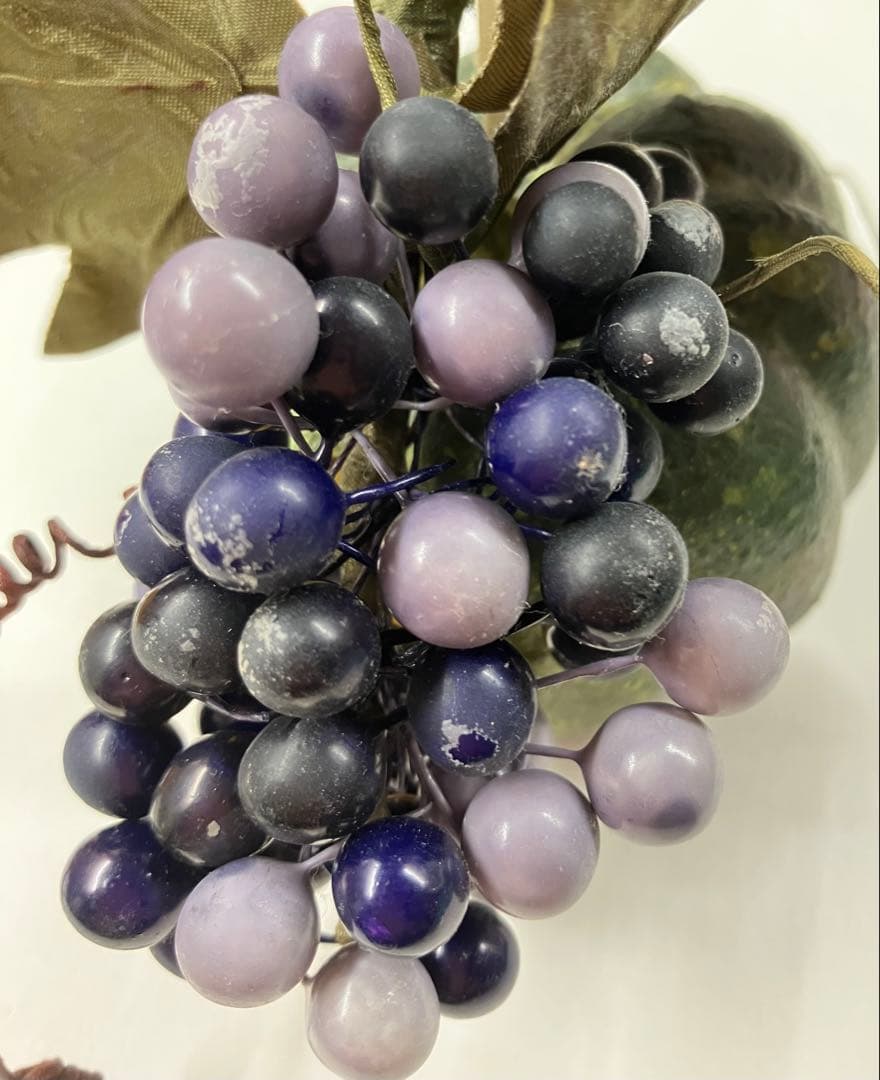 カネコイサオ 南瓜と葡萄のコサージュ