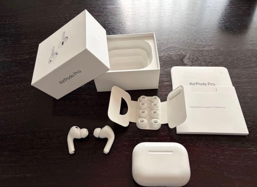 AirPods Pro 3 本体　ケース付き
