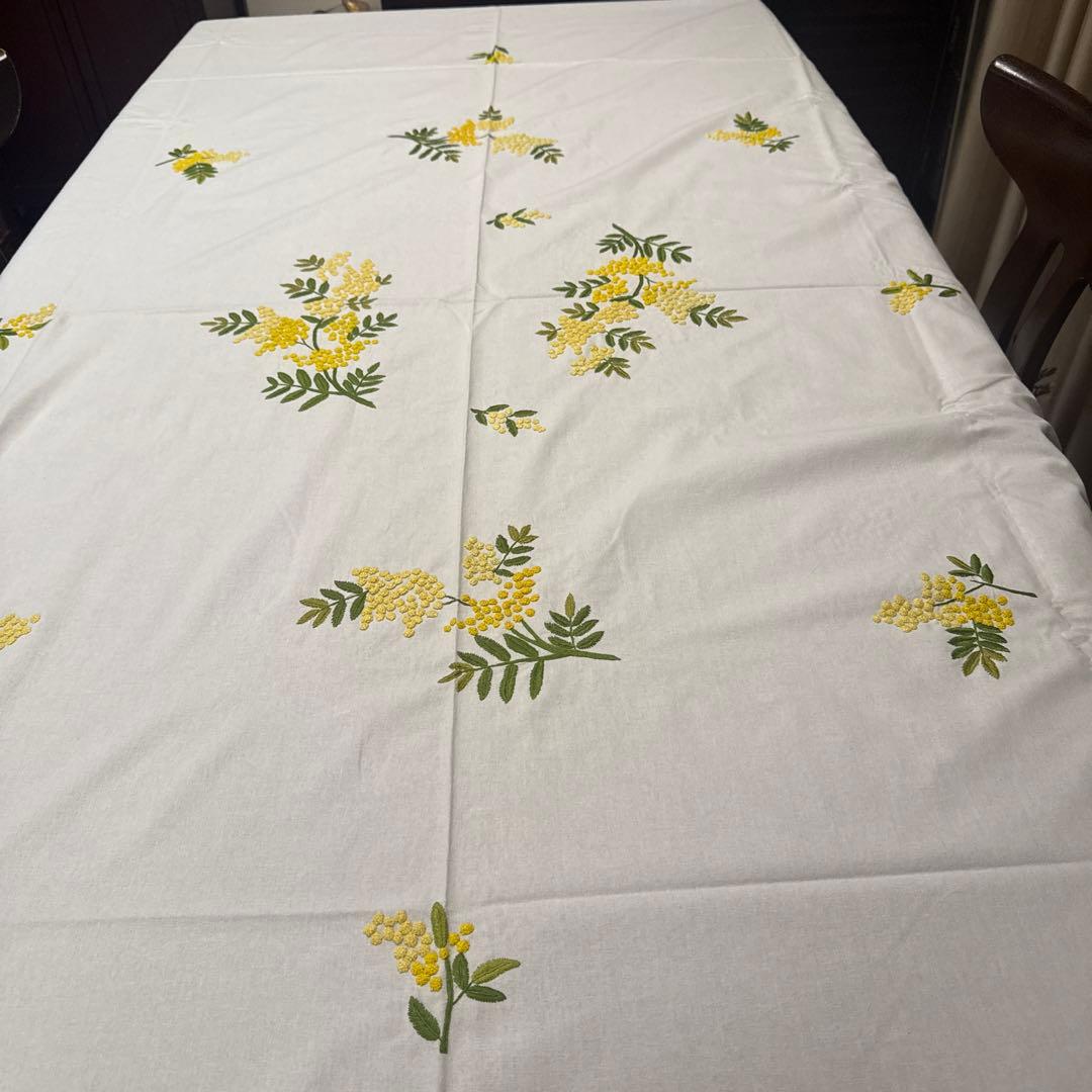未使用　ミモザ　テーブルクロス　テーブルセンター　ナプキン12枚セット