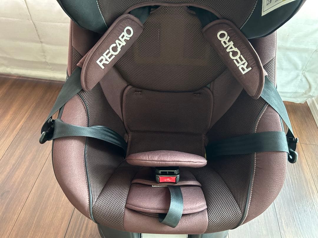 レカロチャイルドシート スタートイクス フィットマット付き