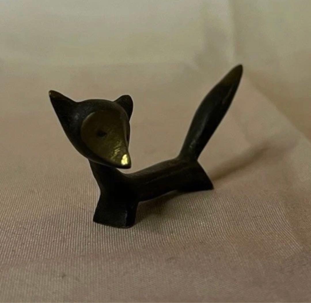 ニャーボー様検討中:カエルとキツネと子猫/ウォルターボッセ