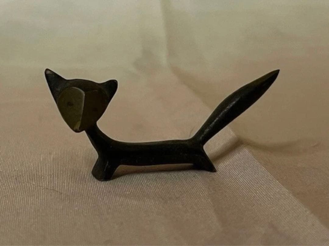 ニャーボー様検討中:カエルとキツネと子猫/ウォルターボッセ