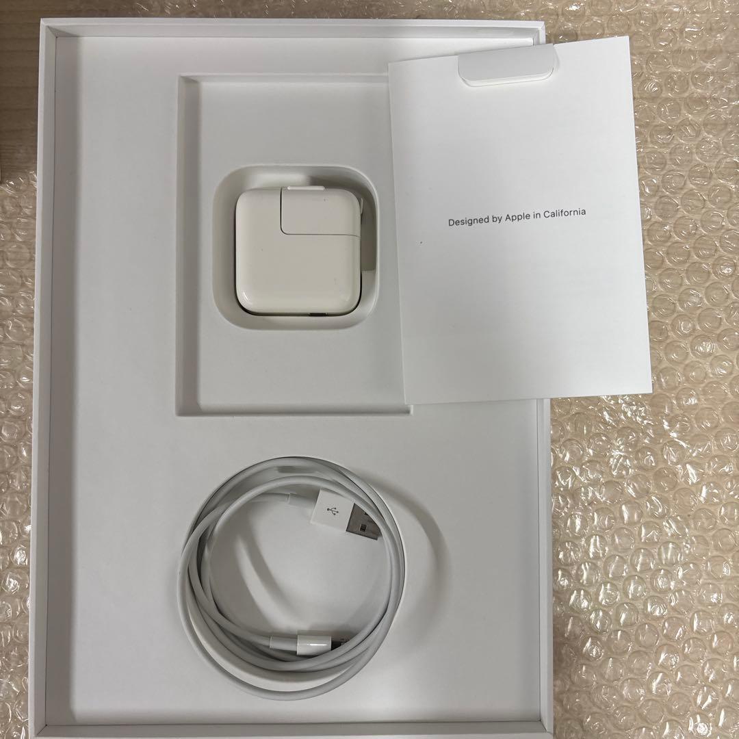 『新品』iPad第6世代　32GB Wi-Fi + Cellular