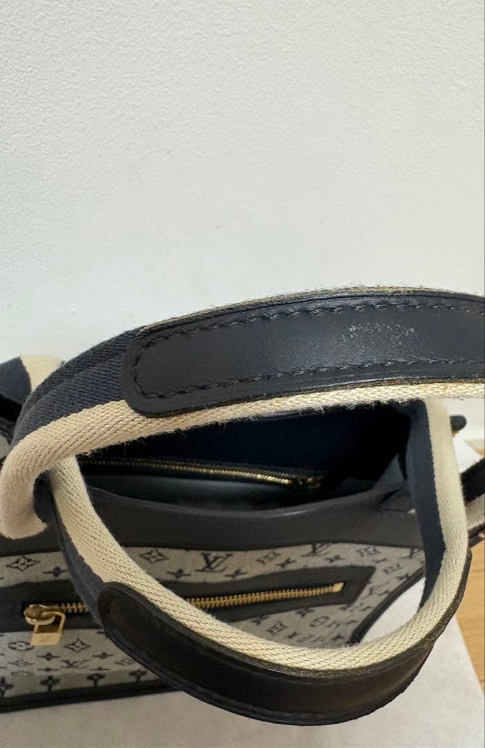 ルイヴィトン　モノグラム　サックキャトリーン