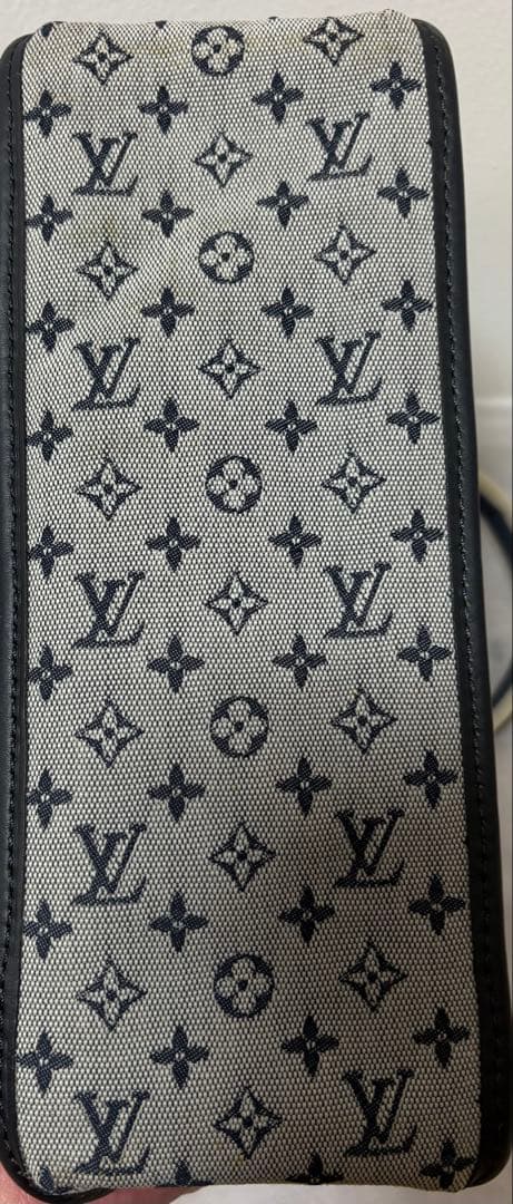 ルイヴィトン　モノグラム　サックキャトリーン