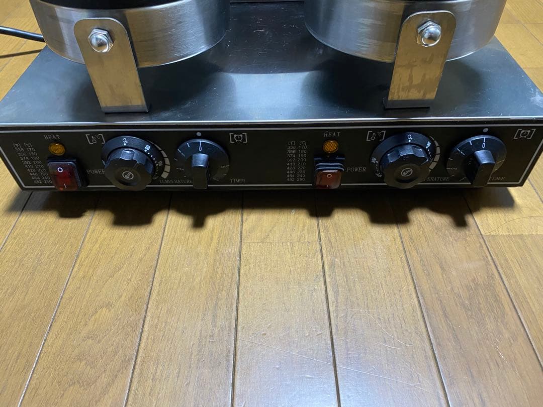 ワッフルメーカー
