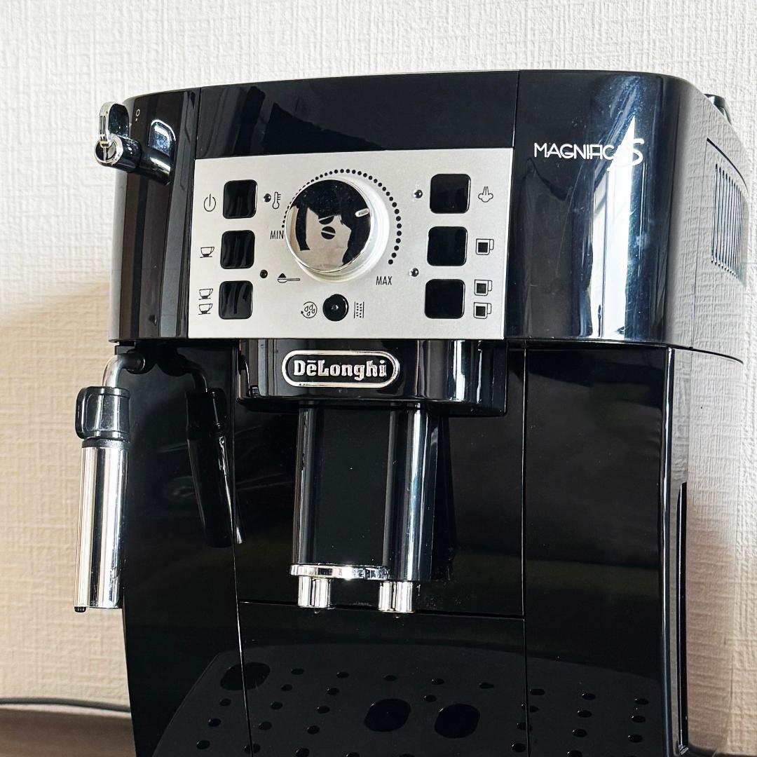 デロンギ マグニフィカS ECAM22112B エスプレッソマシン 　①