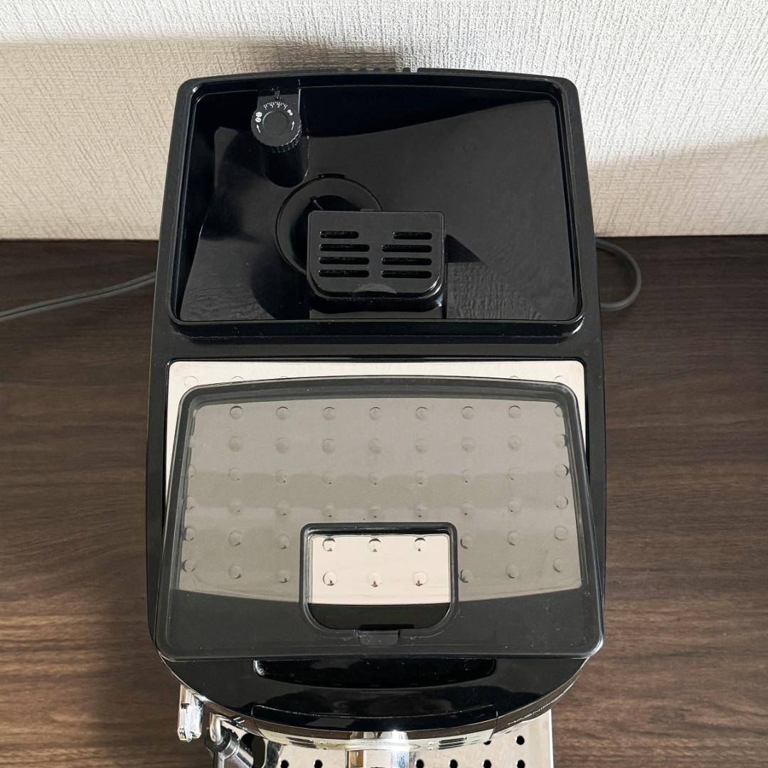 デロンギ マグニフィカS ECAM22112B エスプレッソマシン 　①
