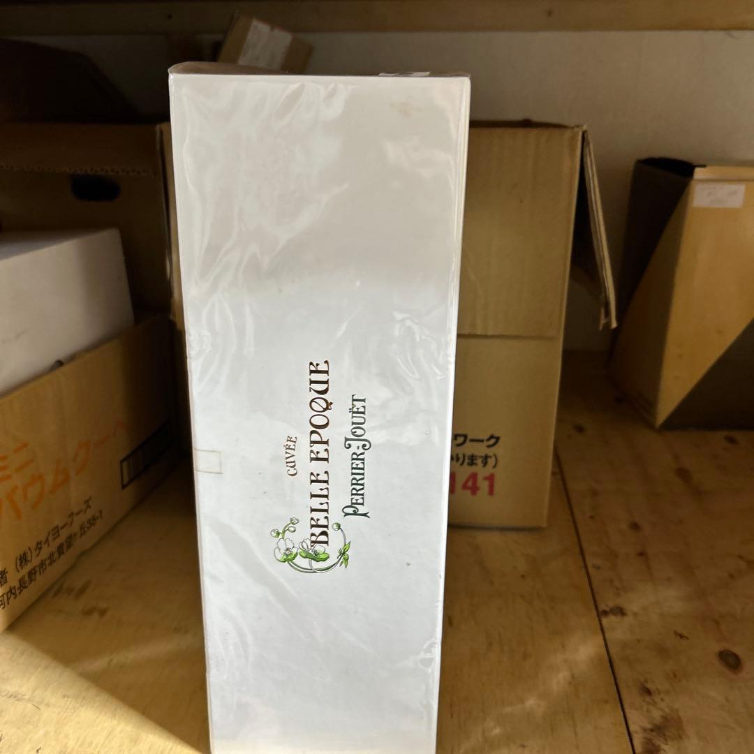 ベルエポック (Perrier-Jouët) 2004 未開封　箱入り