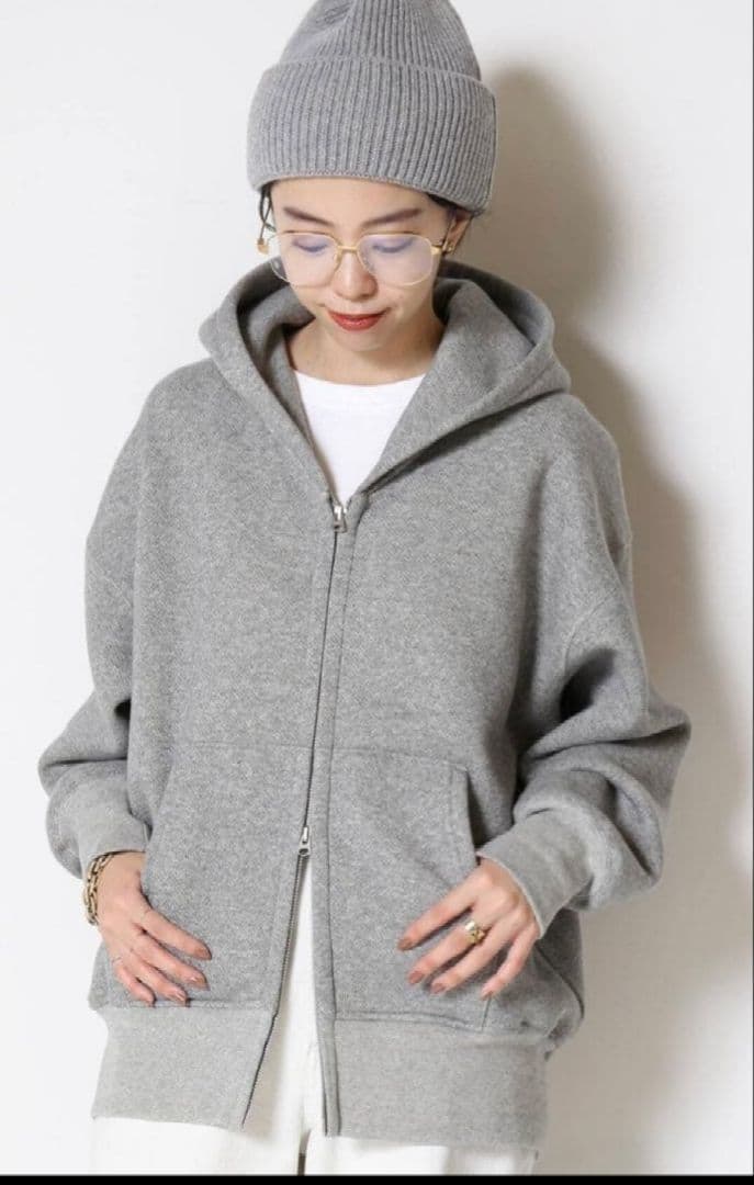 Americana スウェットパーカー