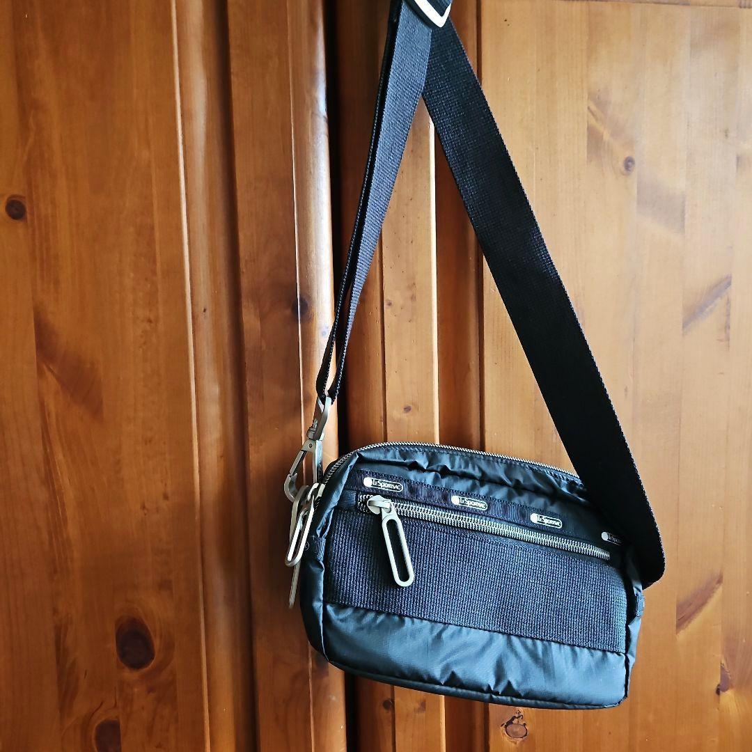 レスポートサック ボディバッグESSENTIAL RECT XBODY 1390