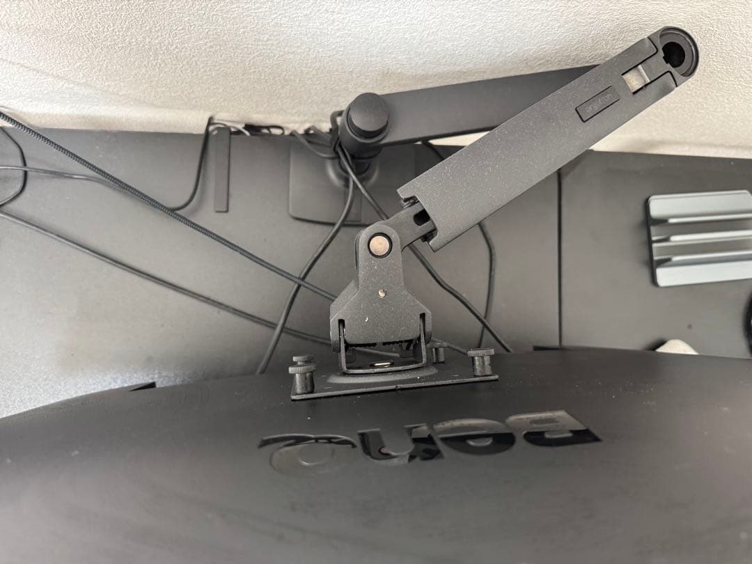 BenQ ディスプレイモニター31.5インチ +ERGOTRON モニターアーム