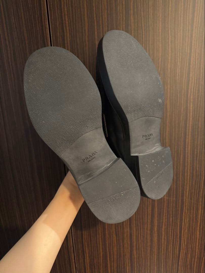 K*A様 プラダ チョコレート ローファー モノリス