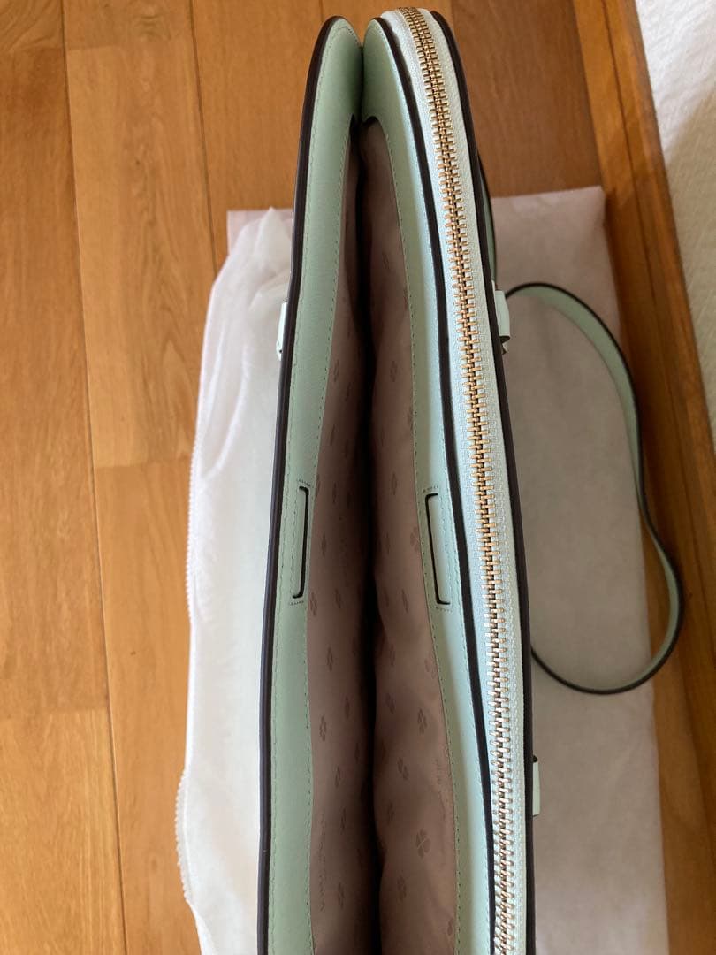 kate spade PCバッグ　ラップトップバッグ