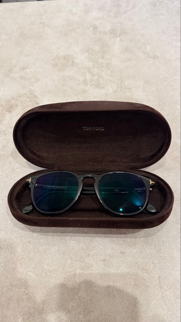 TOM FORD サングラス　TF5401-F 001