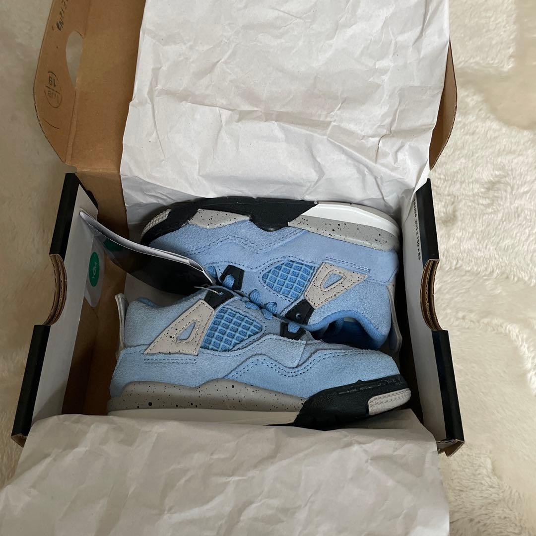 エアジョーダン4 ユニバーシティーブルー