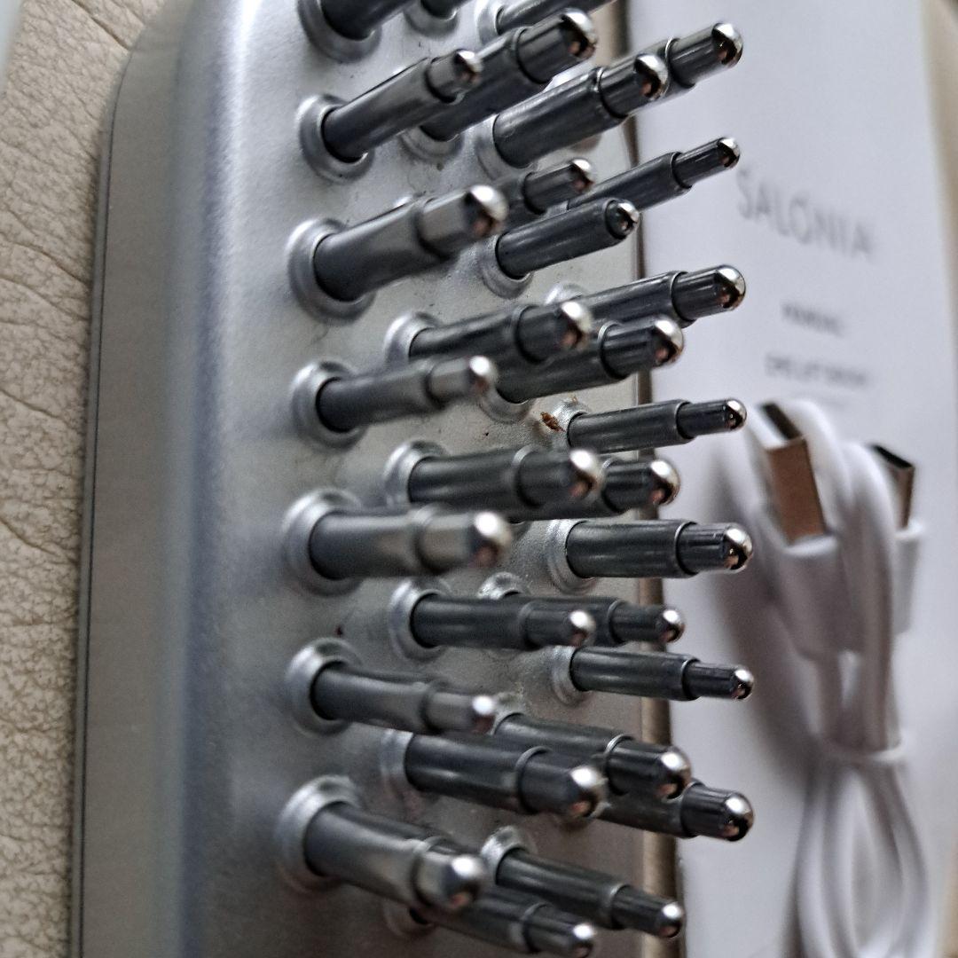 SALONIA EMS LIFT BRUSH 美顔器