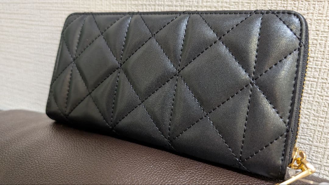 ◇新品未使用COACH キルティング ブラック長財布
