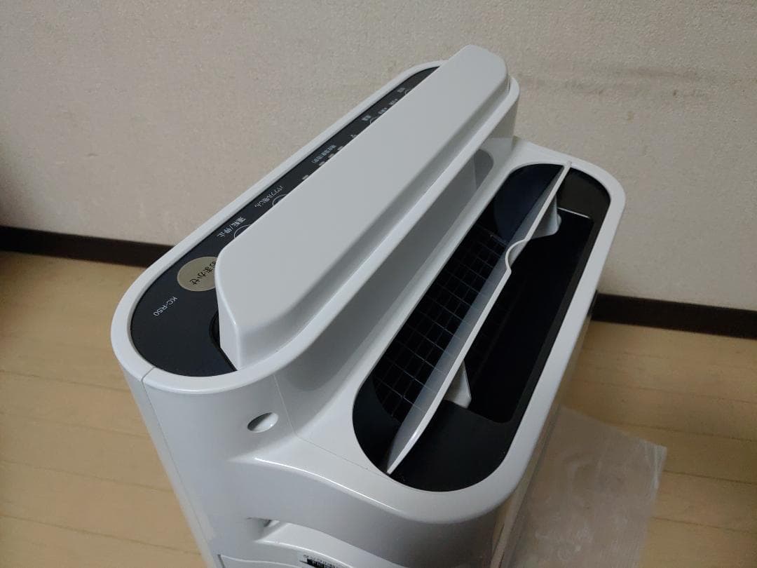シャープ 加湿空気清浄機 KC-R50-W 2024年製