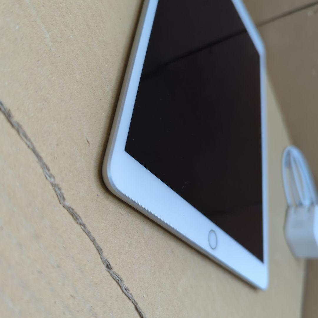 iPad Air (第３世代) Wi-Fi+セルラー　 64GB シルバー