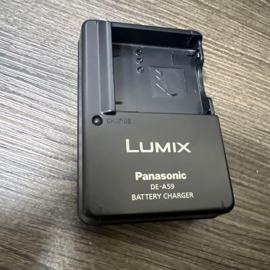 デ*】様 Panasonic DMC-FX40 12メガピクセル コンパクトデジ