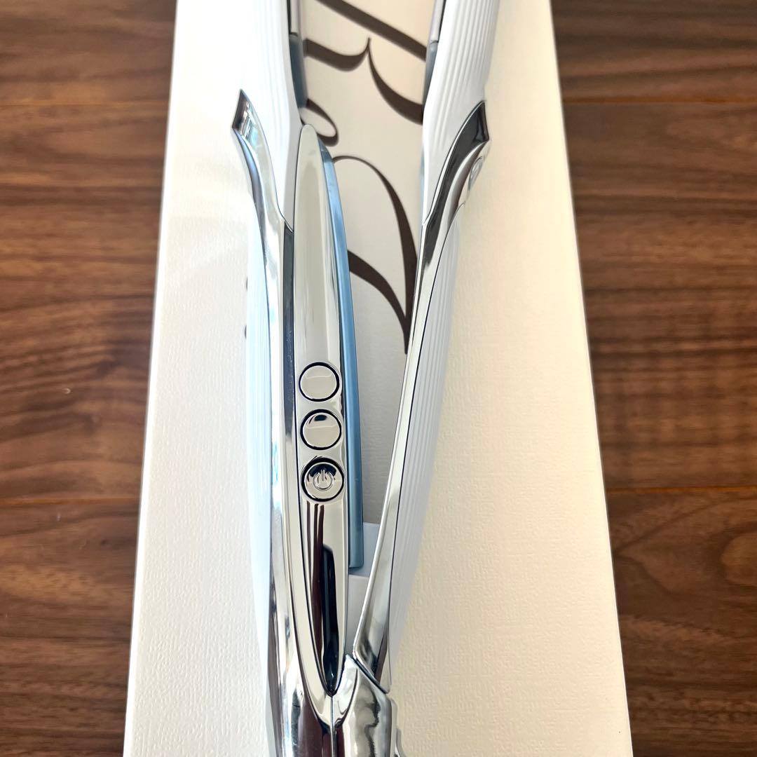 【美品】リファ ストレートアイロンプロ 最新モデル