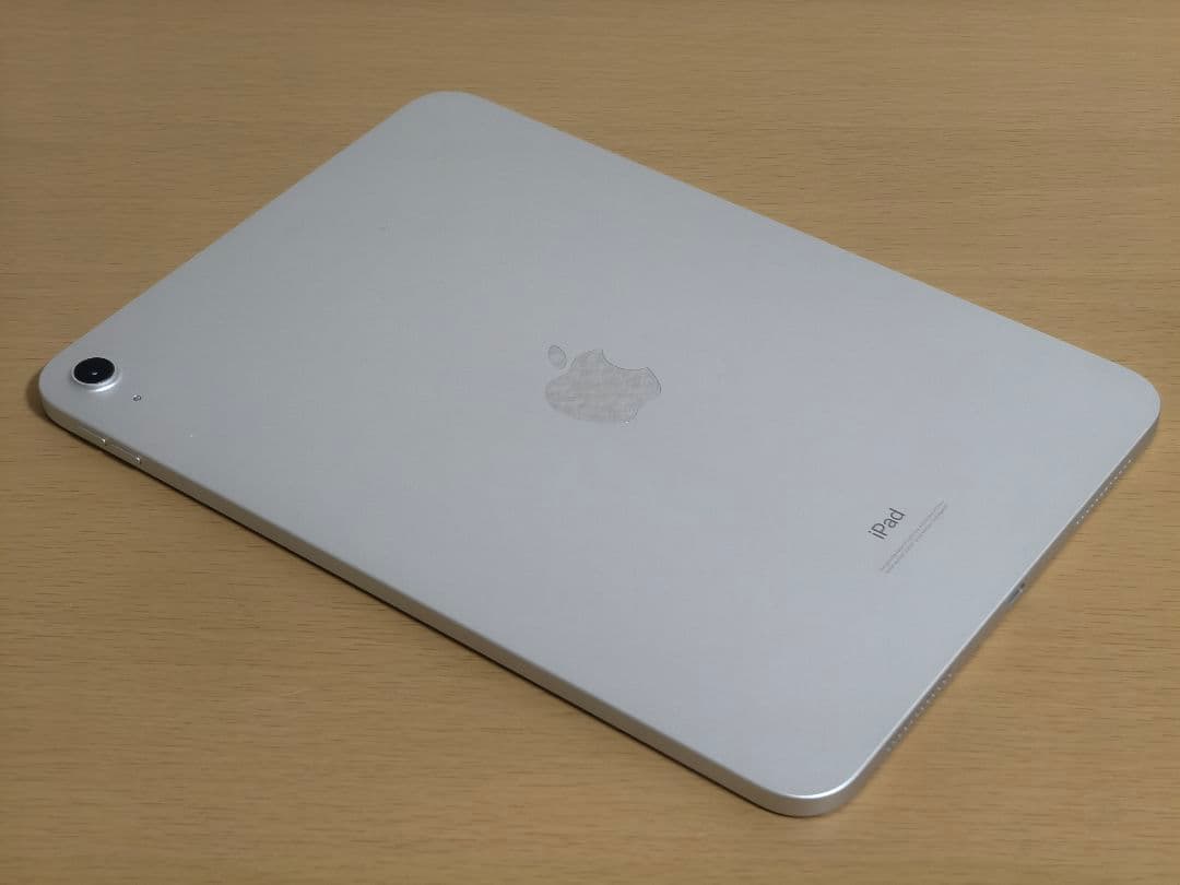 Apple iPad 第10世代 シルバー バッテリー容量100%