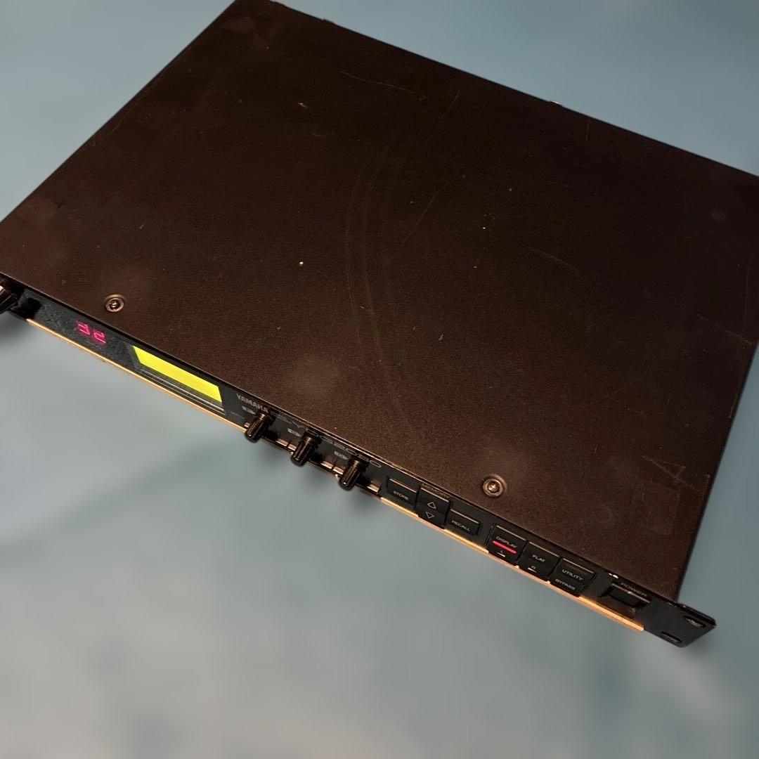 Yamaha YDG2030 デジタルグラフィックイコライザー