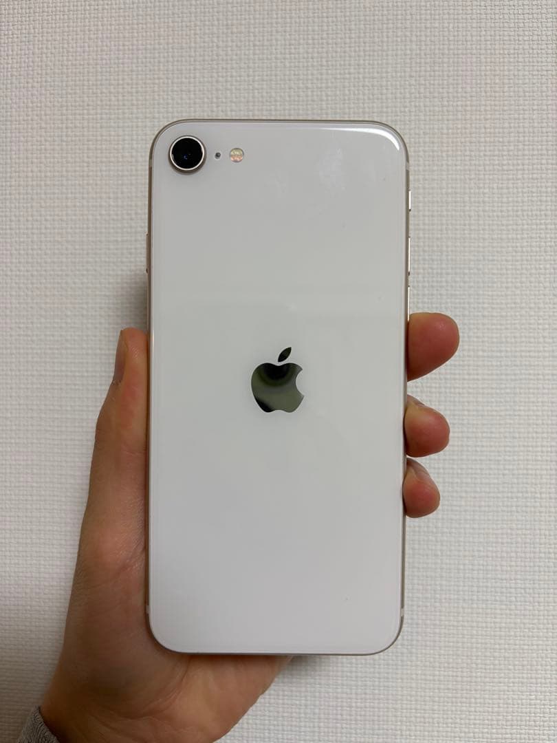iPhone SE3 第3世代 128GB simフリー