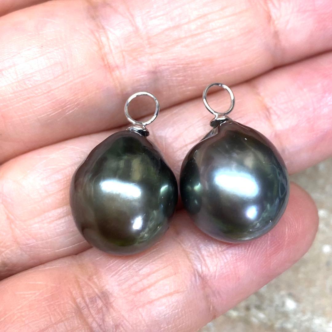 美品☆K18WG☆黒蝶南洋真珠バロック14.5×13mm☆チャーム