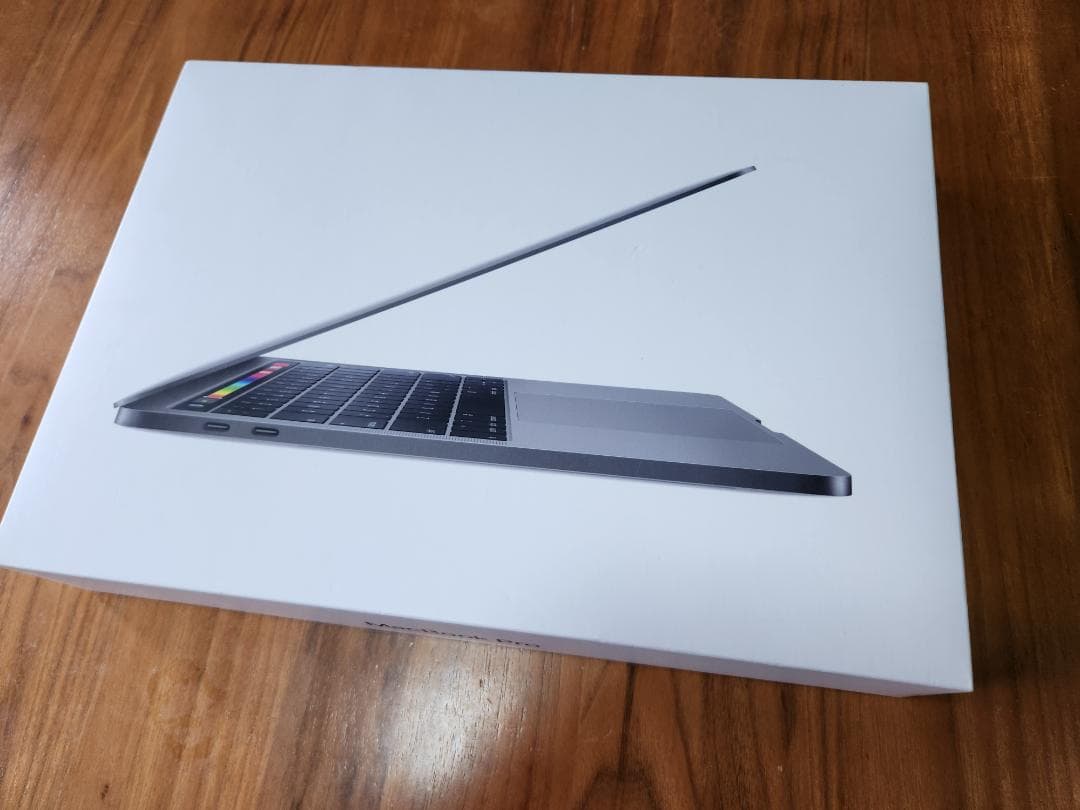 美品/MacBook Pro 13インチ/Touch Bar/256GB/8GB