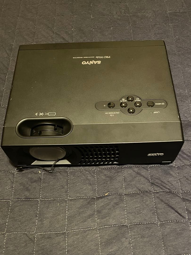 SANYO プロジェクター　2000lm LP-WXU10(K)