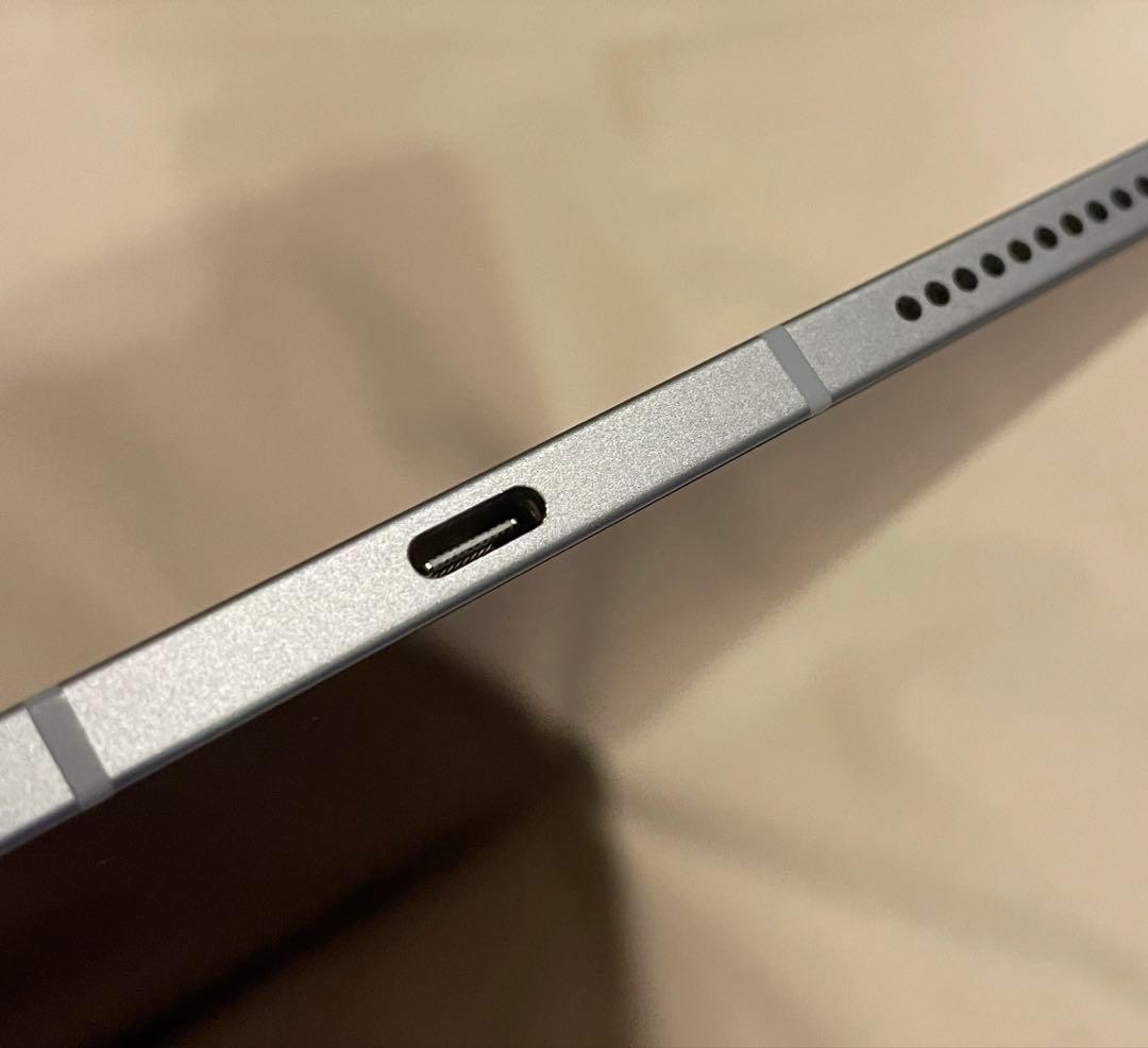 iPad Air4 cellular スカイブルー バッテリー96% ケース付き