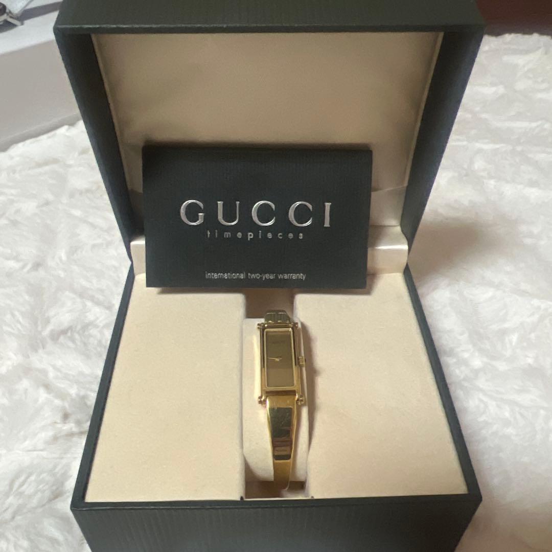 GUCCI ゴールド バングル