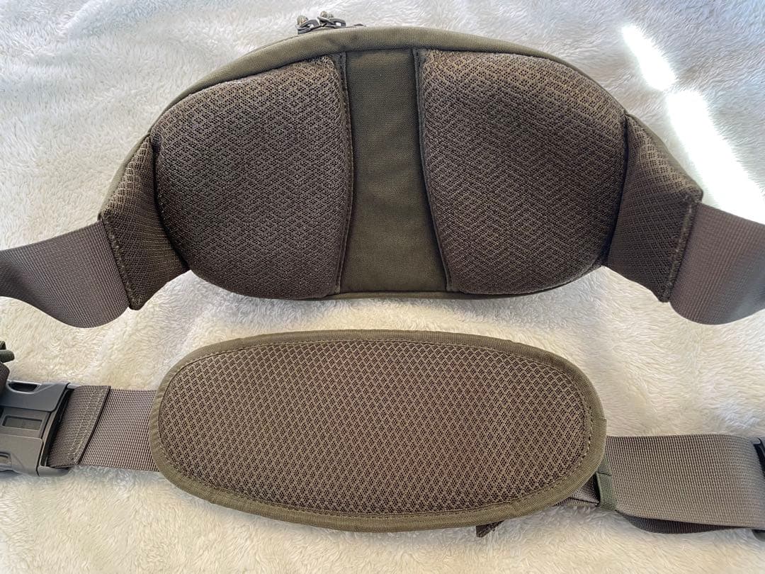 【Hugoo】ヒップシート （カーキ）