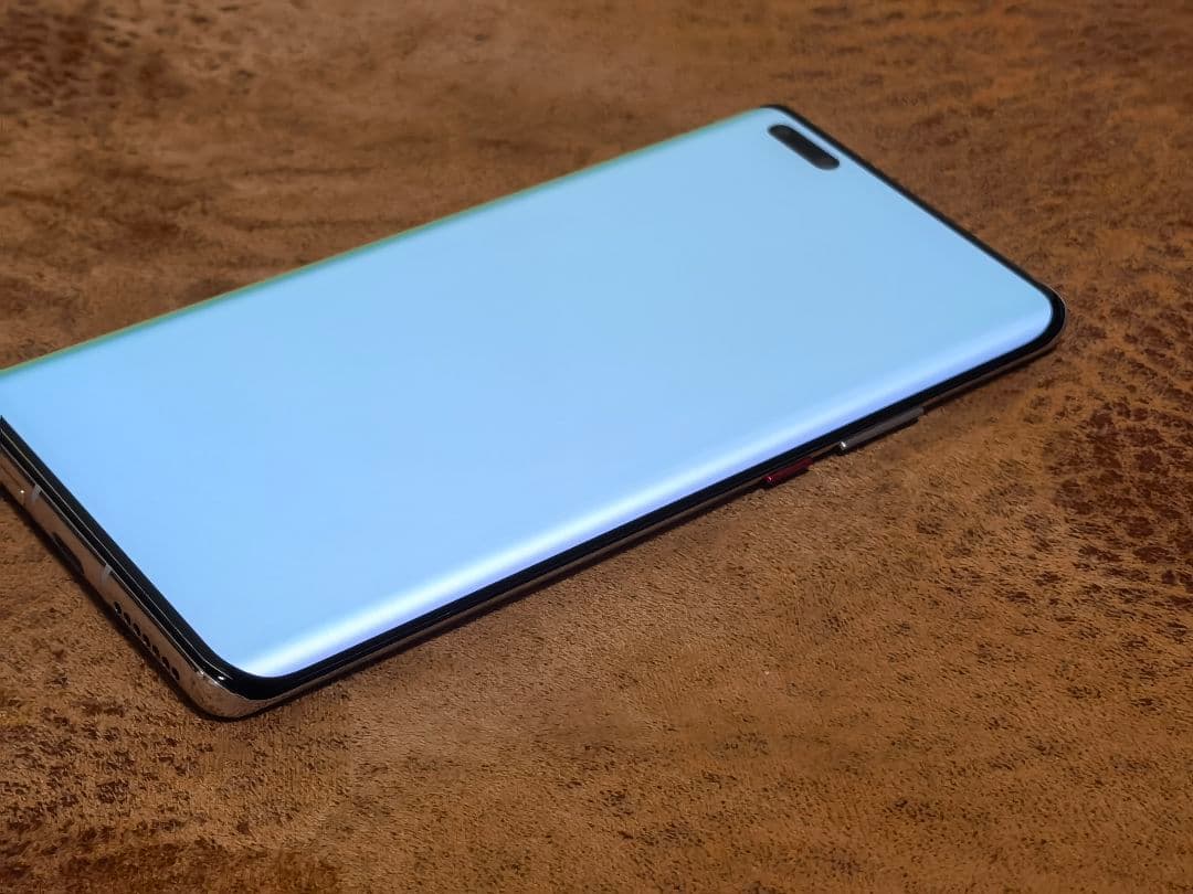 【極美品】HUAWEI Mate40 Pro ホワイト 白 8GB/256GB