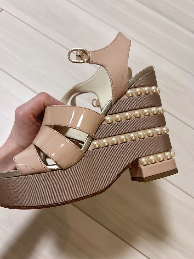 シャネル パール プラットフォーム ウェッジサンダル ヌードベージュ-ピンク