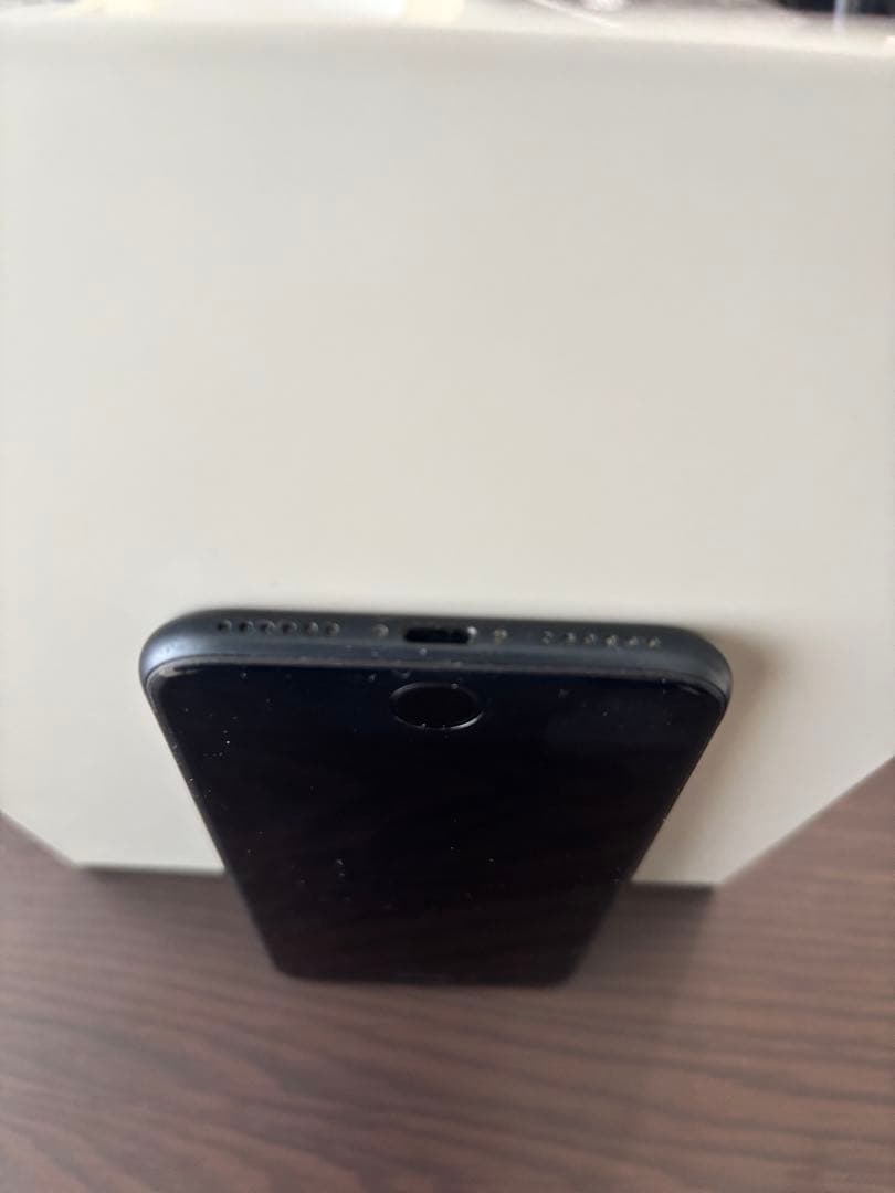 【美品】 Apple iPhone SE 第3世代 SE3 ミッドナイト64GB