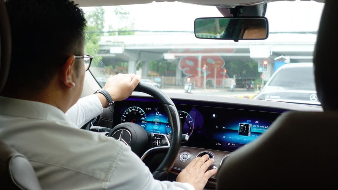 ポ*プ様 【訳あり】Sony RX100M5 デジタルカメラ【動作良好】